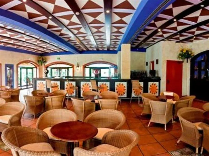 Portaventura Hotel El Paso - Includes Unlimited Access To Portaventura Park & 1 Access To Ferrari Land Салоу